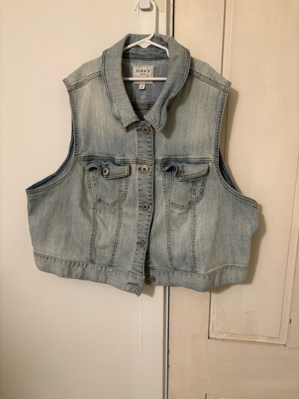 Torrid Light Wash Denim Vest, Ladies 3XL